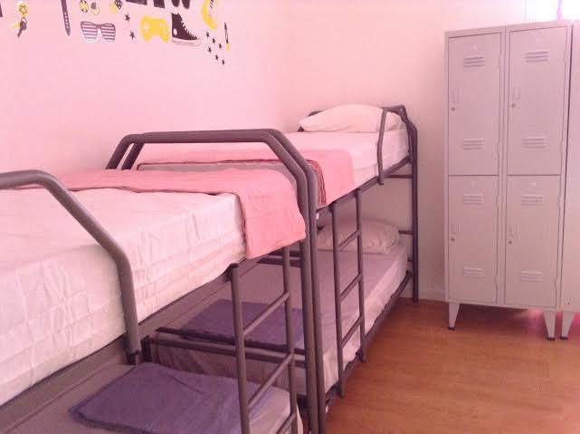 The Swallow Hostel Lissabon Kamer foto